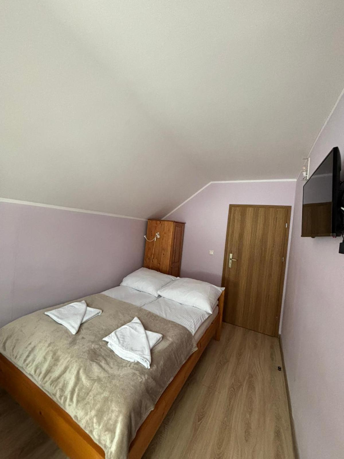 Bed and Breakfast Jasminowe Ogrody Щирк Екстер'єр фото